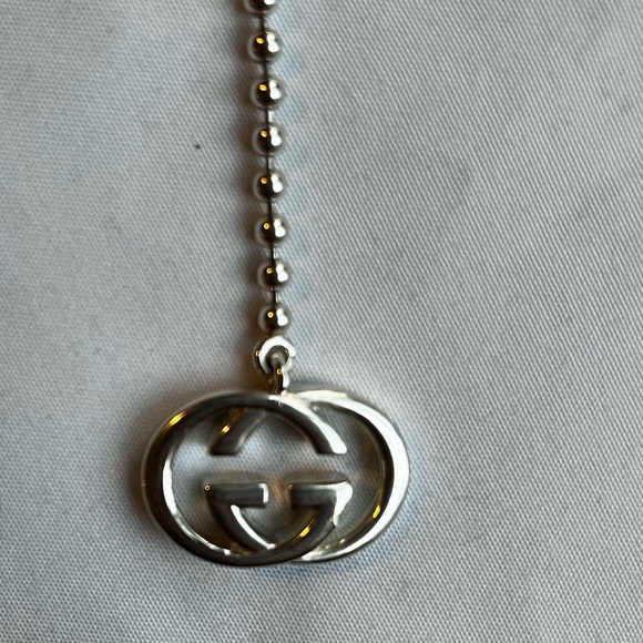 New Authentic Gucci 16” silver interlocking toggle bar Double G necklace - Picture 7 of 14